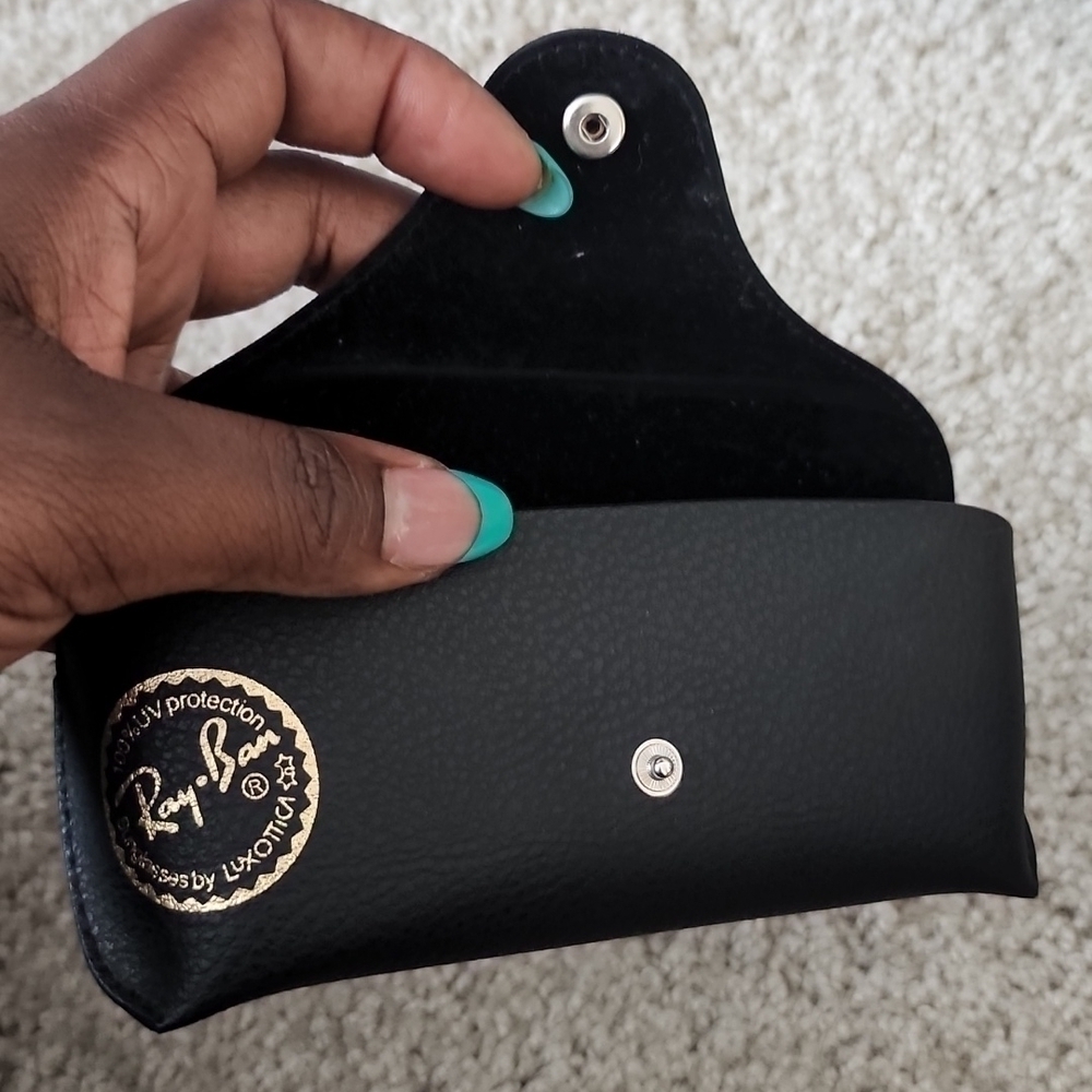 Ray-Ban case